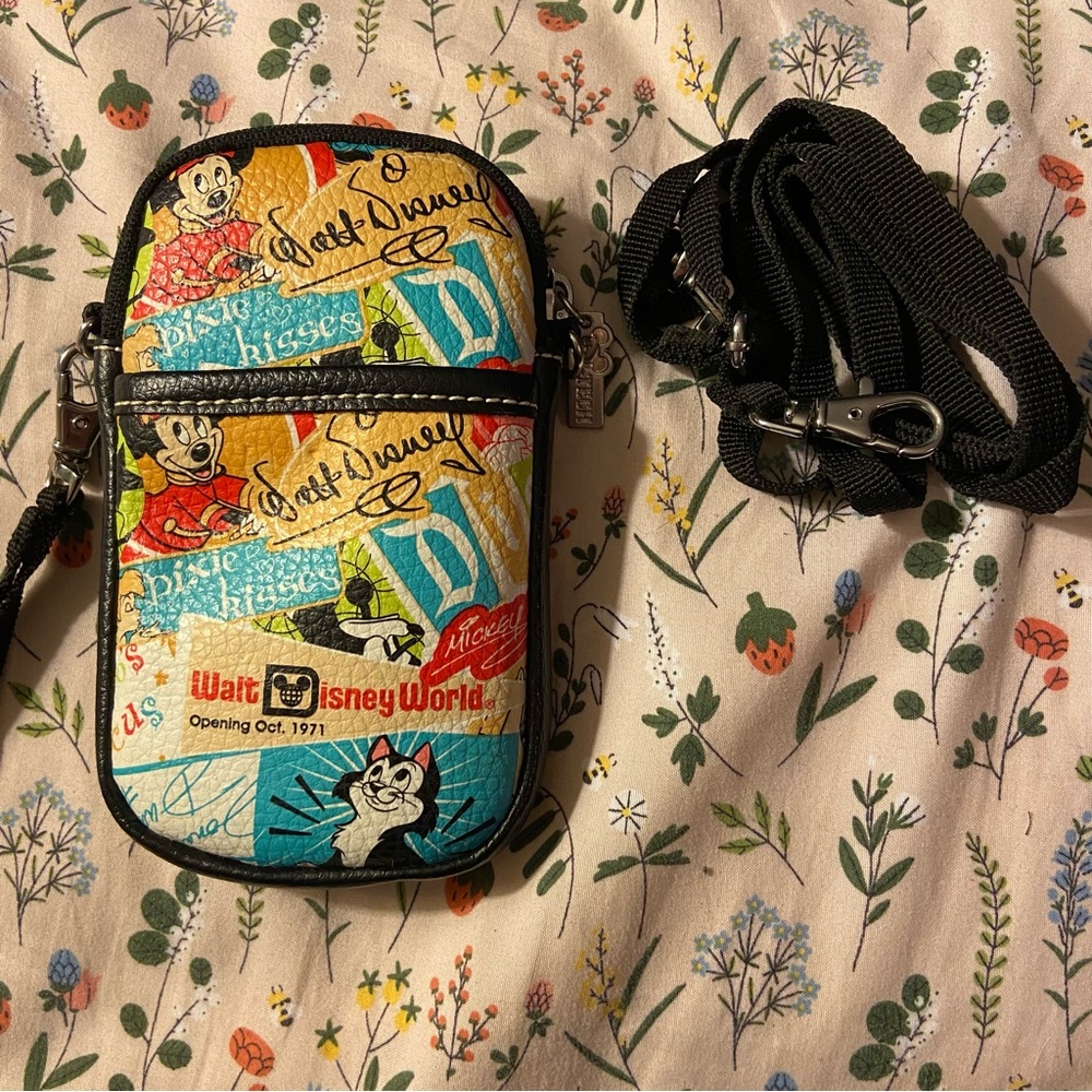 Disney World D-Tech Small Bag